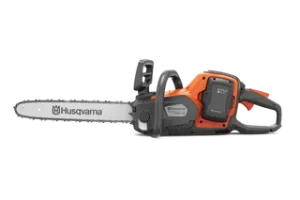 Husqvarna Power Axe 350i Chainsaw (battery and charger included) Husqvarna Power Axe 350i Chainsaw (battery and charger included)